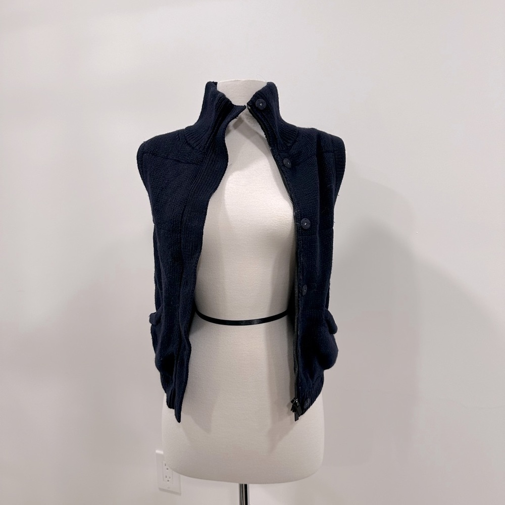 Theory knit wool vest size SP